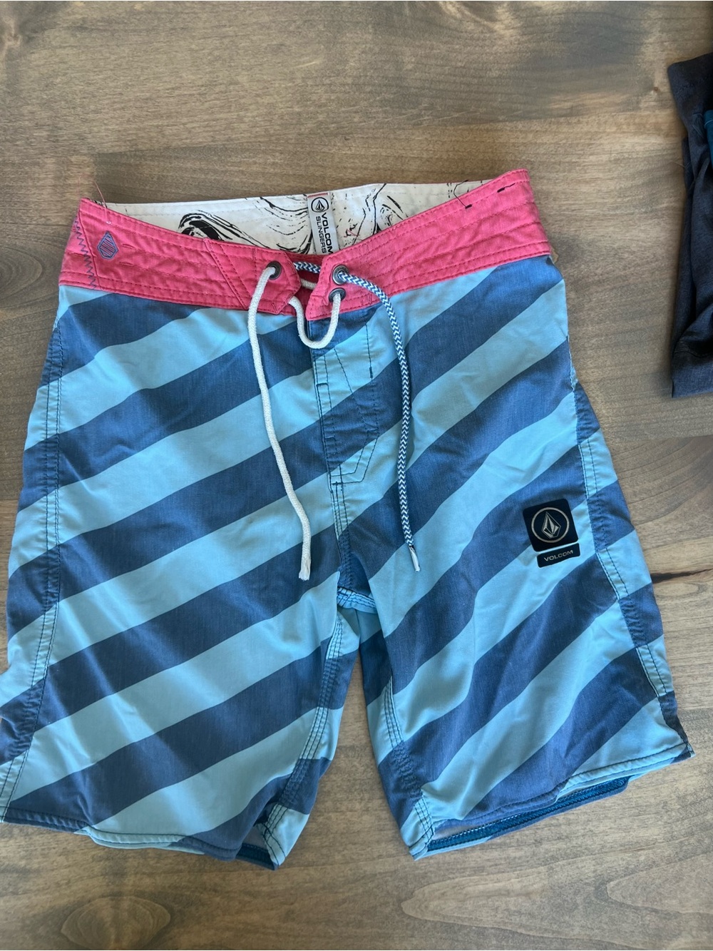 Volcom White and Black Patterned Swim Shorts with Pink Accent